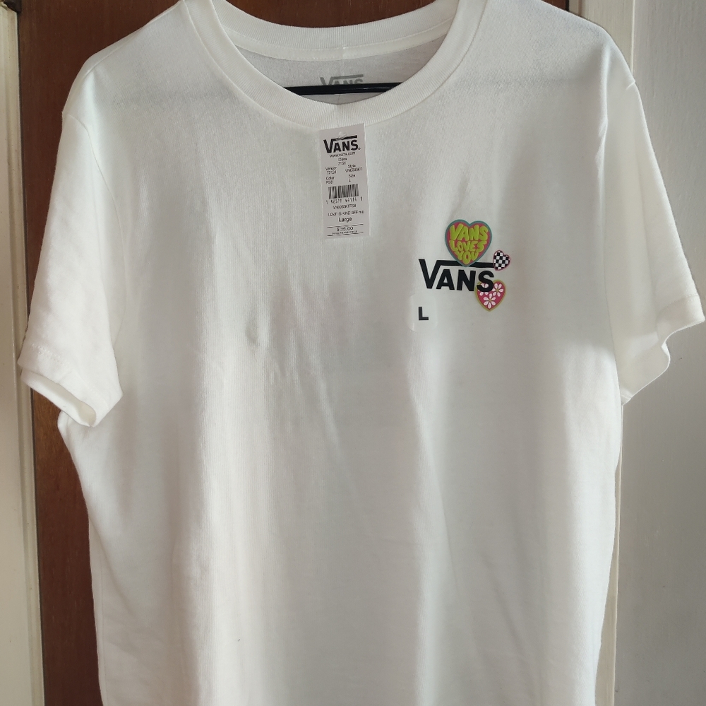 NWT Vans Love is Kind TShirt